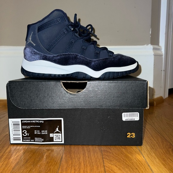 Air JORDAN RETRO Youth Size 3Y Basketball Sneakers Navy Blue 3857 441 Jordan 11 - Picture 1 of 14